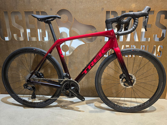 TREK DOMANE SLR 9 GEN 4 / RED SMOKE / 56CM