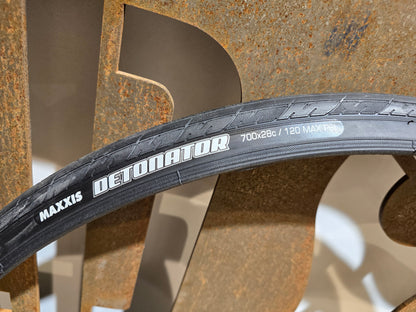 MAXXIS DETONNATOR RENNRAD REIFEN 700 X 28MM