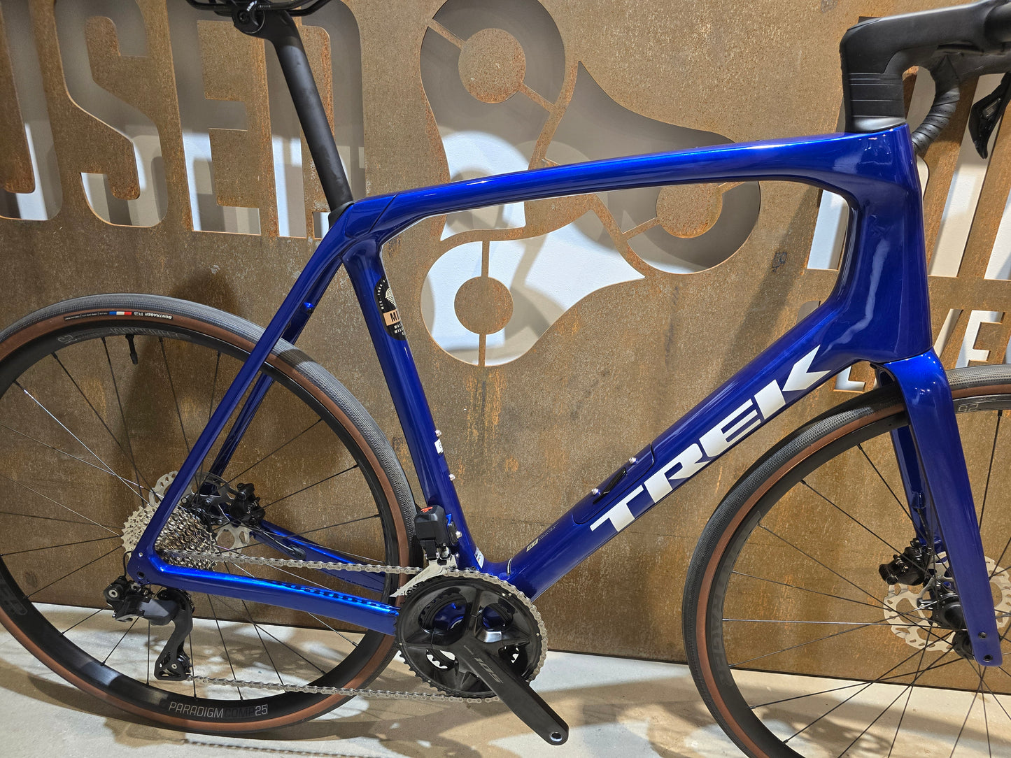 TREK DOMANE SL 6 GEN 4 / HEX BLUE / 62CM