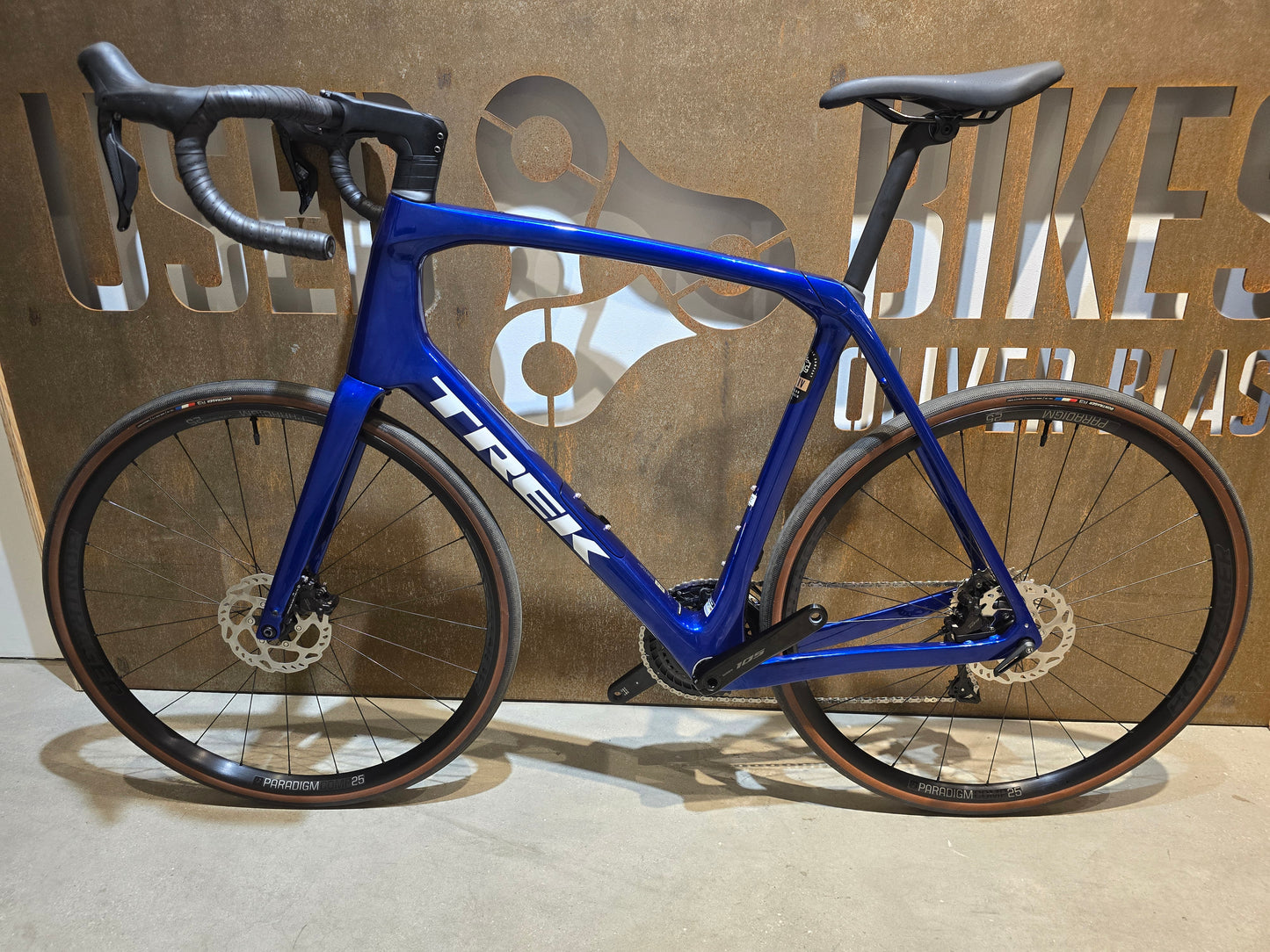 TREK DOMANE SL 6 GEN 4 / HEX BLUE / 62CM