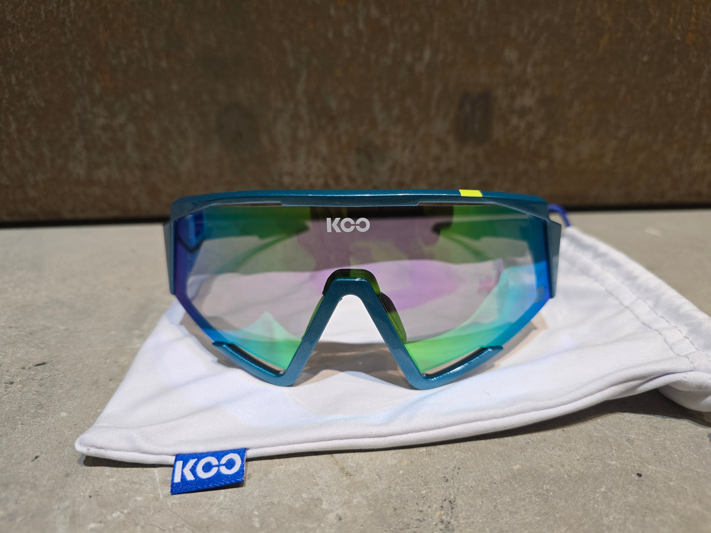 KOO BORA HANSGROHE SPECTRO SONNENBRILLE / GREEN MIRROR