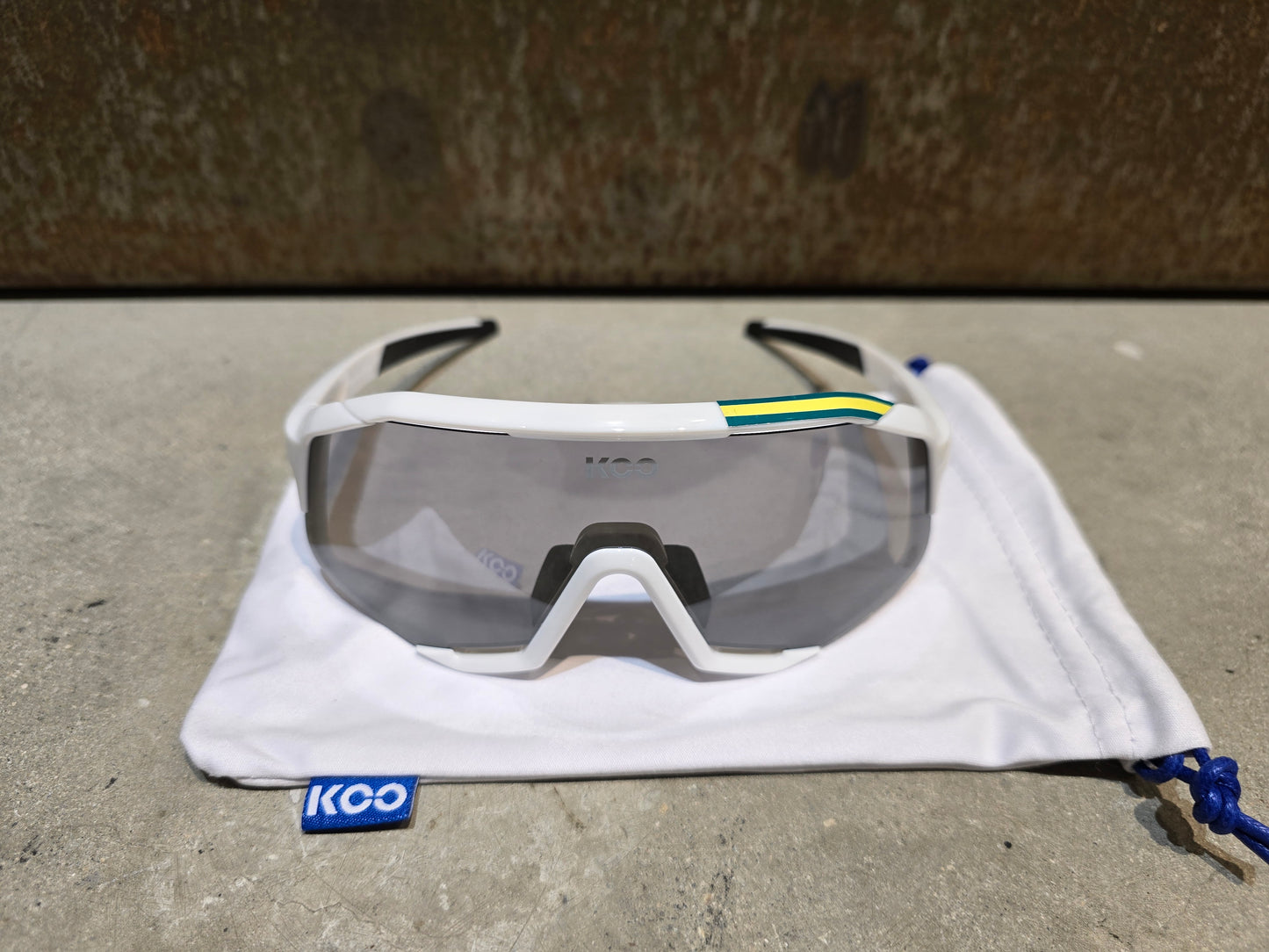 KOO BORA HANSGROHE DEMOS SONNENBRILLE / AUSTRALIAN CHAMPION