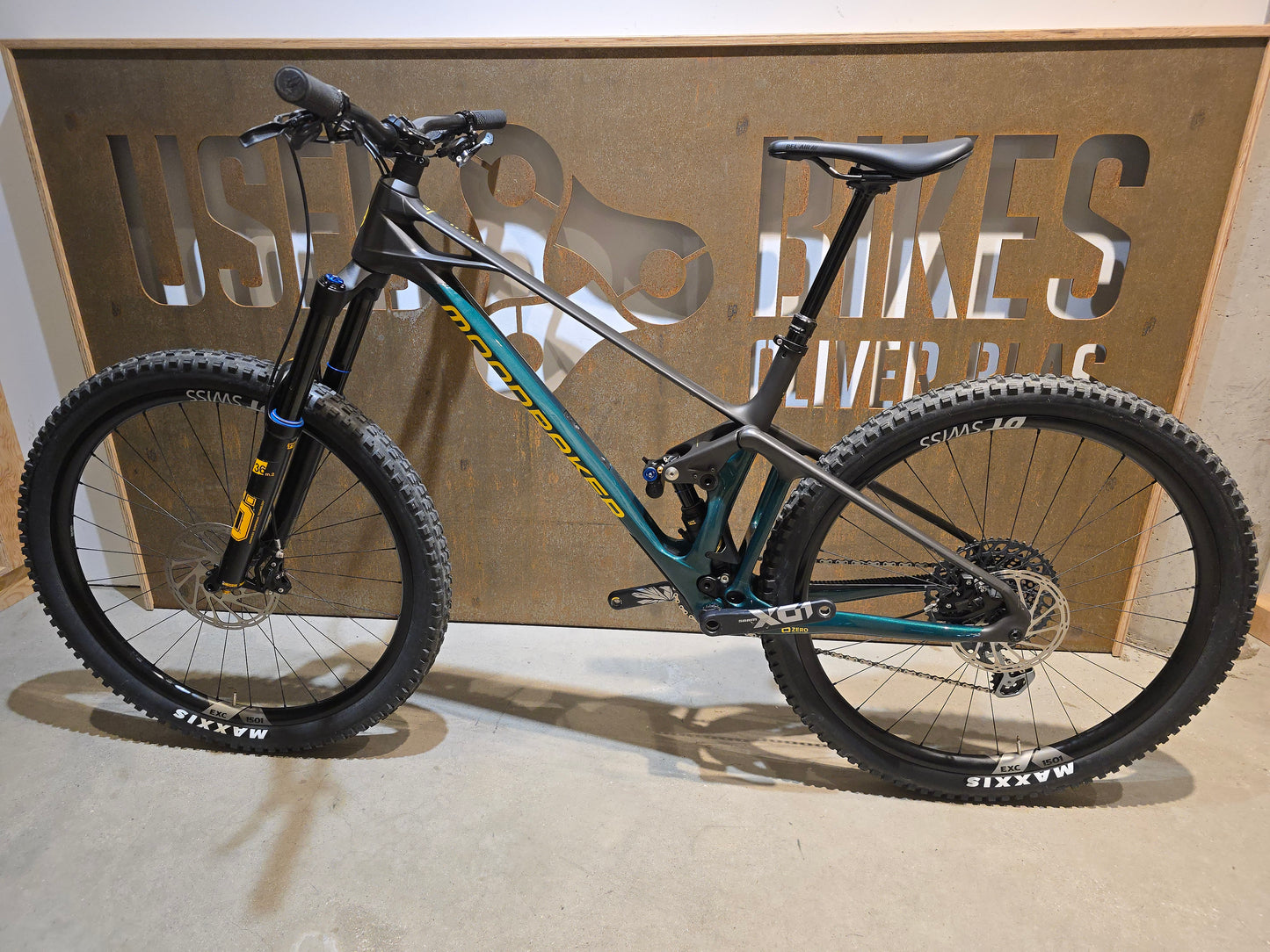 MONDRAKER FOXY CARBON XR / L