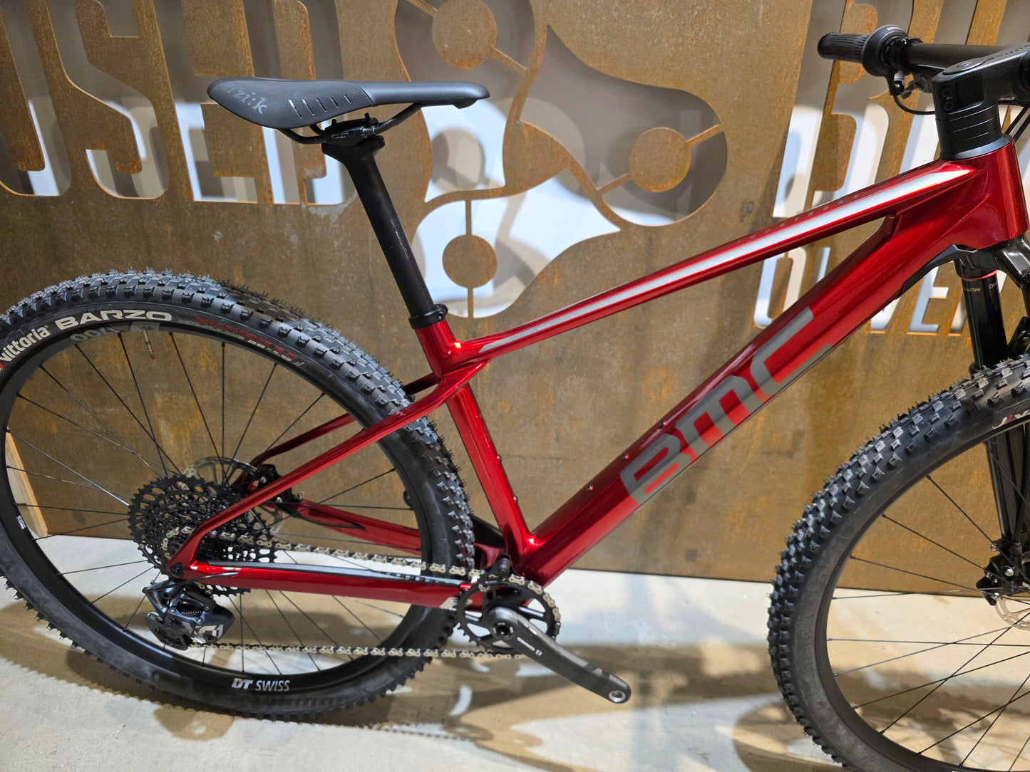 BMC TWOSTROKE 01 ONE / METALLIC RED / DARK GREY / S